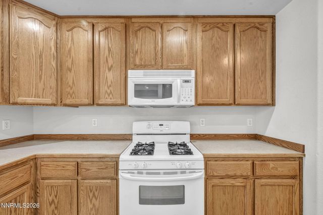 445 Torrey Pines Drive, Fallon, NV 89406