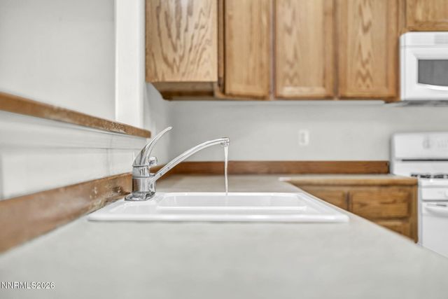 445 Torrey Pines Drive, Fallon, NV 89406