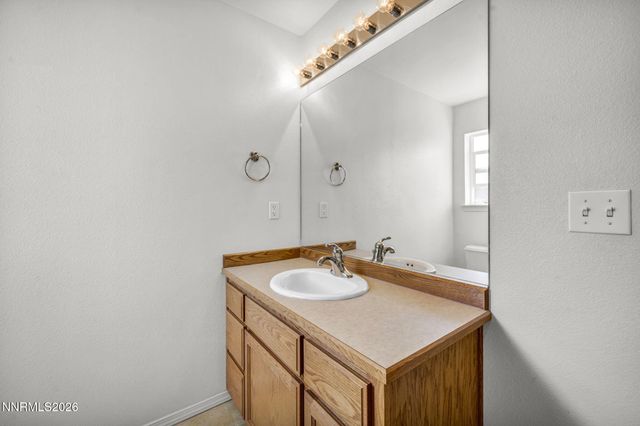 445 Torrey Pines Drive, Fallon, NV 89406
