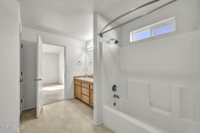445 Torrey Pines Drive, Fallon, NV 89406