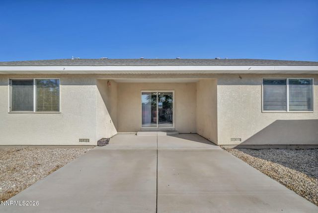 445 Torrey Pines Drive, Fallon, NV 89406