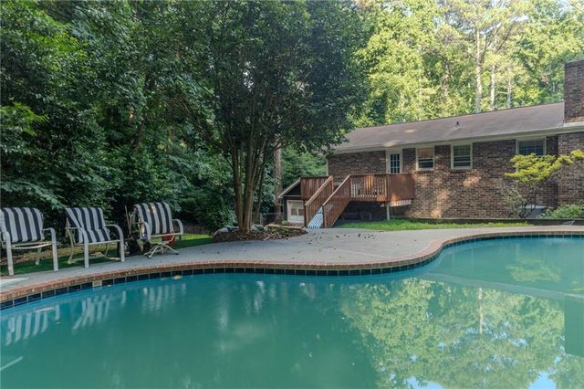 5873 Button Gwinnett Place, Norcross, GA 30093