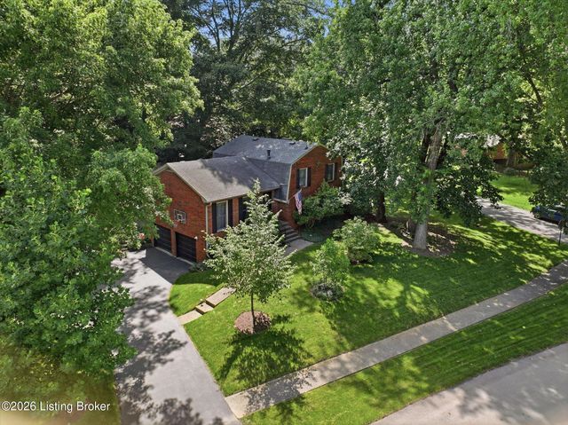 1102 Timber Oak Dr, Louisville, KY 40223