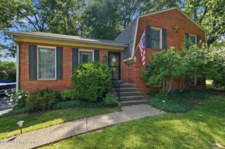 1102 Timber Oak Dr, Louisville, KY 40223