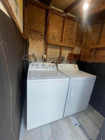 908 W 5th Street, Riviera Beach, FL 33404