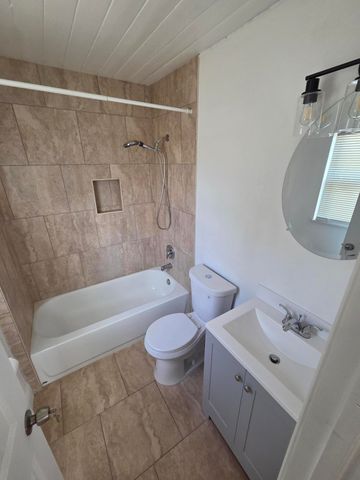 908 W 5th Street, Riviera Beach, FL 33404