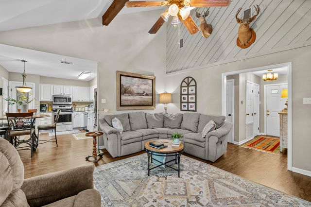 2213 E Maryland Avenue, Sherwood, AR 72120