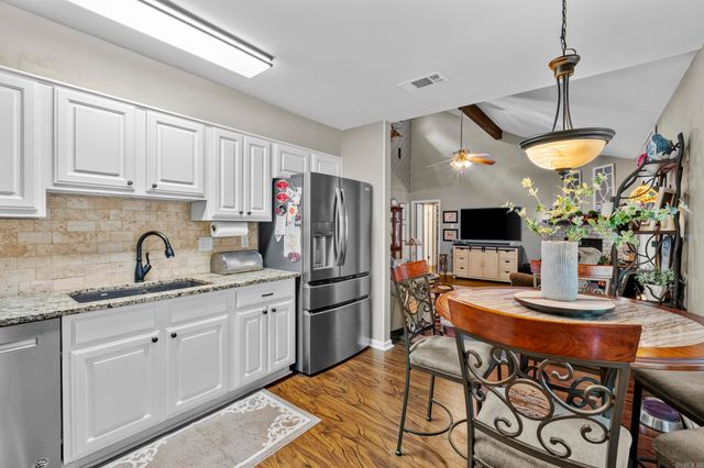 2213 E Maryland Avenue, Sherwood, AR 72120