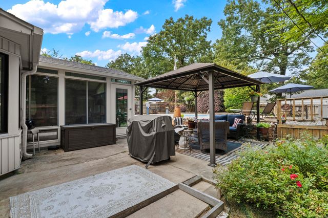 2213 E Maryland Avenue, Sherwood, AR 72120