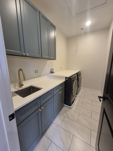 3508 W Belden Avenue, Chicago, IL 60647