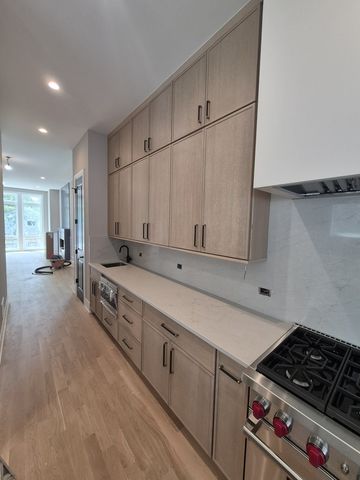 3508 W Belden Avenue, Chicago, IL 60647