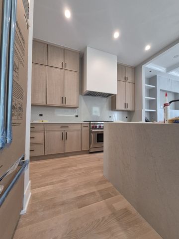 3508 W Belden Avenue, Chicago, IL 60647
