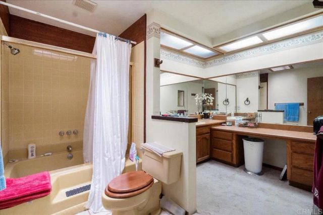 823 Rice Canyon Rd, Fallbrook, CA 92028