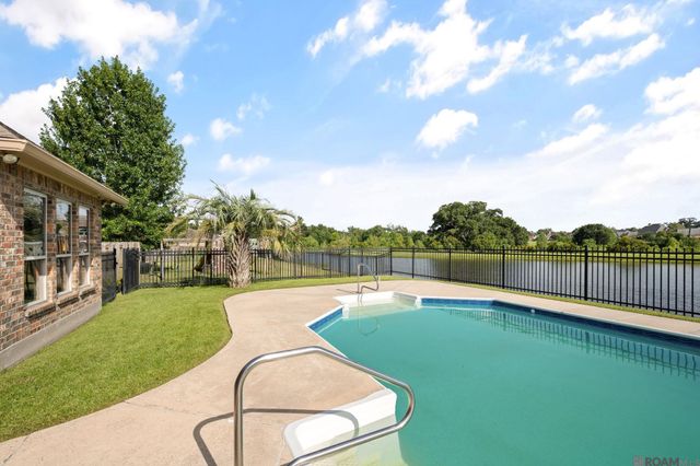 39423 Oceanview Ave, Prairieville, LA 70769