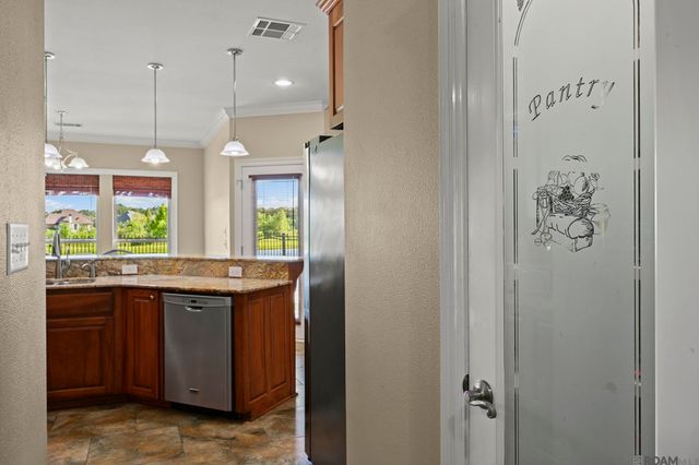39423 Oceanview Ave, Prairieville, LA 70769