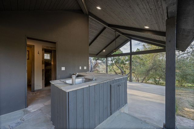 600 N River Hills RD, Austin, TX 78733