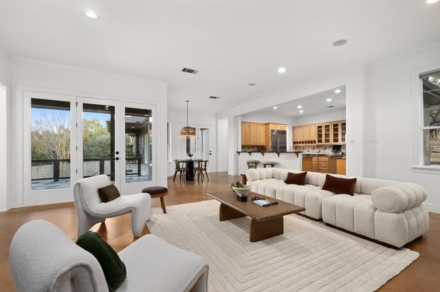 600 N River Hills RD, Austin, TX 78733