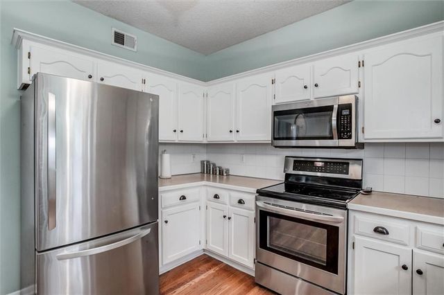 16900 E 41st Terrace S, Independence, MO 64055