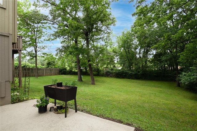 16900 E 41st Terrace S, Independence, MO 64055