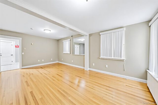 17 cliffside Avenue, Staten Island, NY 10304