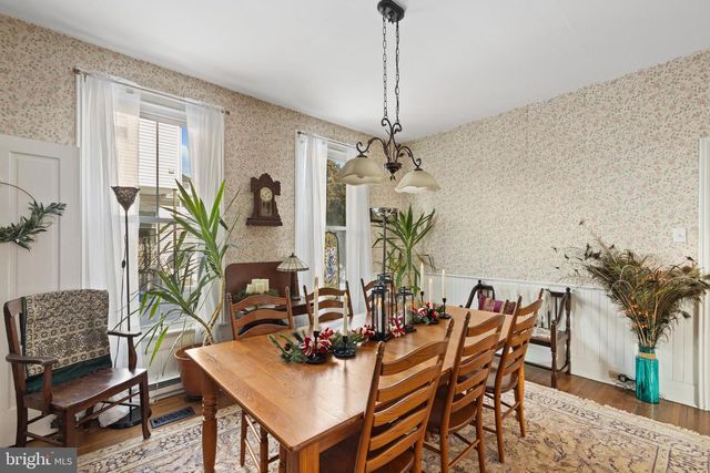 207 S MUHLENBERG ST, Woodstock, VA 22664