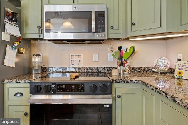 207 S MUHLENBERG ST, Woodstock, VA 22664