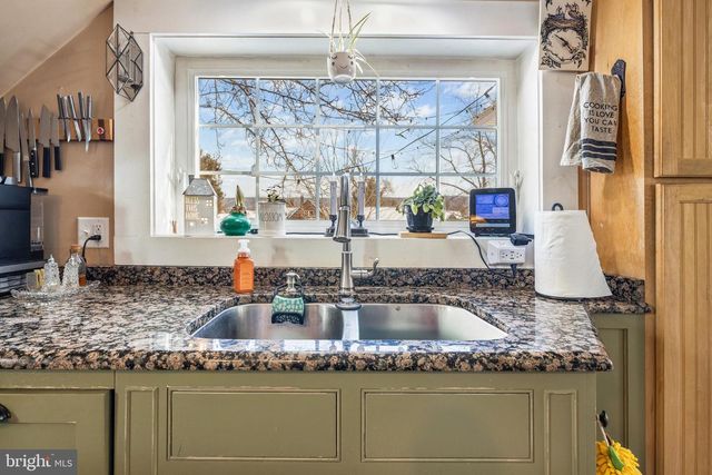 207 S MUHLENBERG ST, Woodstock, VA 22664