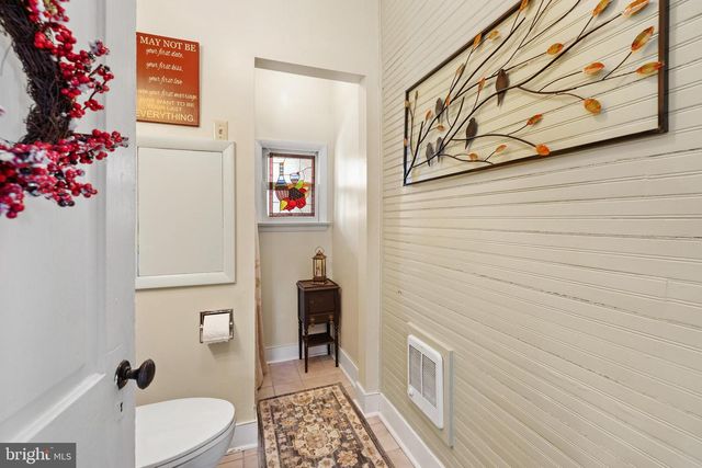 207 S MUHLENBERG ST, Woodstock, VA 22664