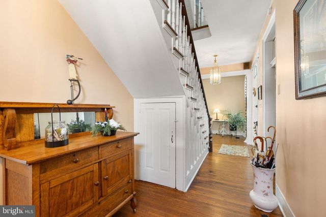 207 S MUHLENBERG ST, Woodstock, VA 22664