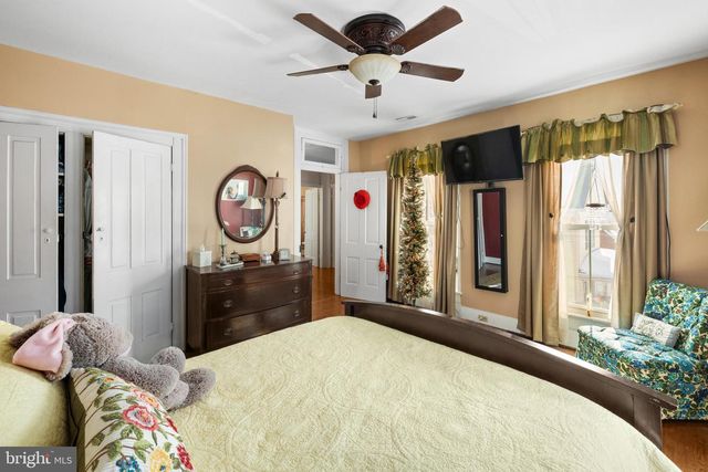 207 S MUHLENBERG ST, Woodstock, VA 22664