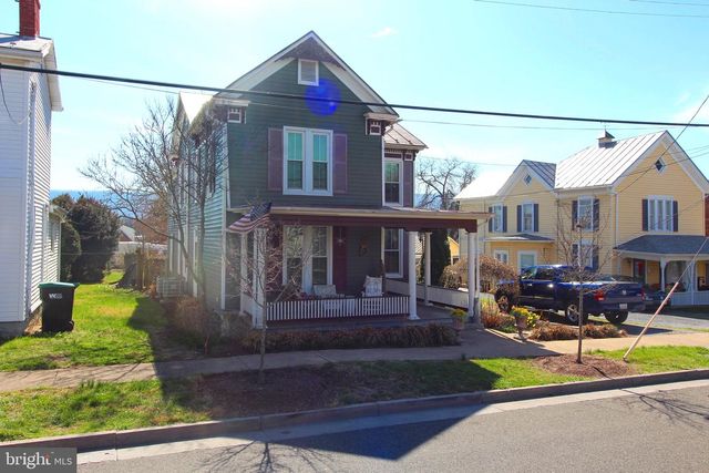 207 S MUHLENBERG ST, Woodstock, VA 22664