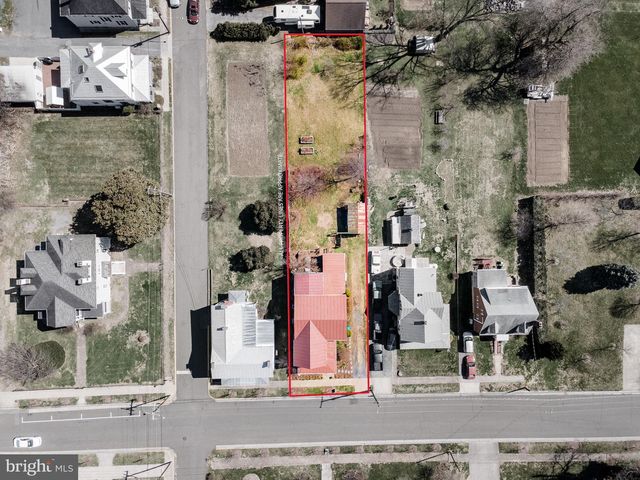 207 S MUHLENBERG ST, Woodstock, VA 22664