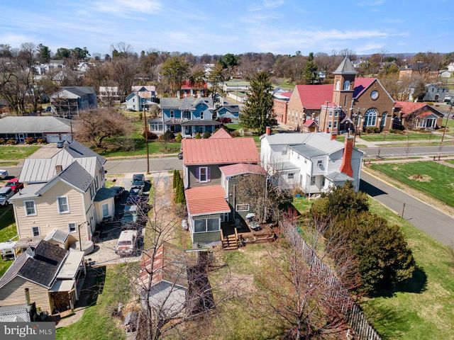 207 S MUHLENBERG ST, Woodstock, VA 22664