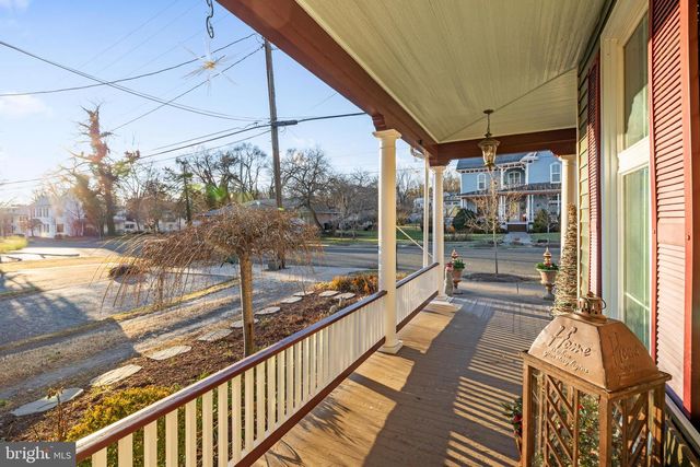 207 S MUHLENBERG ST, Woodstock, VA 22664