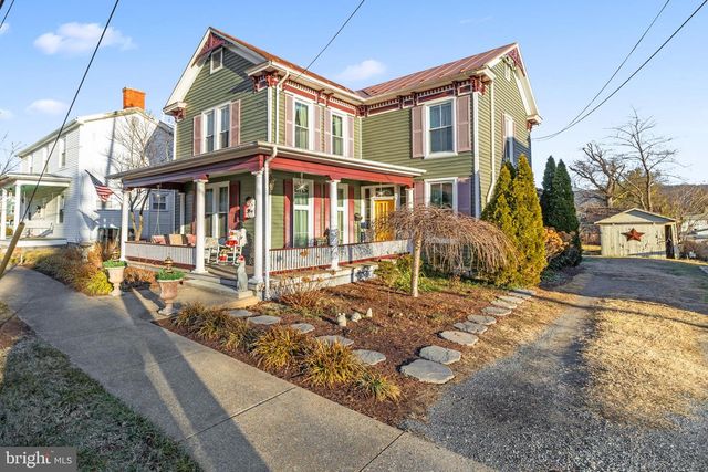 207 S MUHLENBERG ST, Woodstock, VA 22664