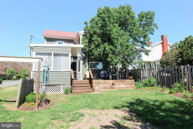 207 S MUHLENBERG ST, Woodstock, VA 22664