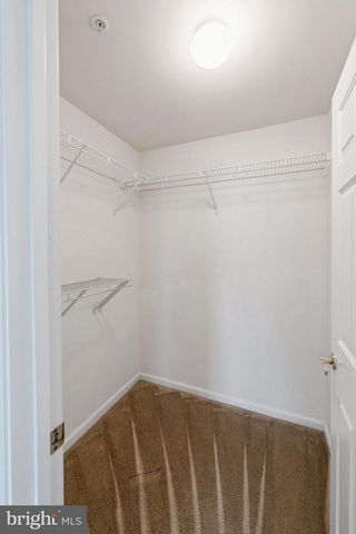 11006 KOMAN CIR #202, Manassas, VA 20109