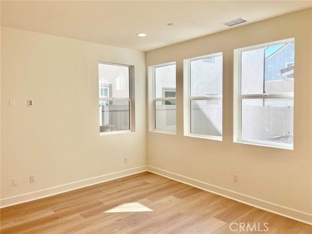 381 S Nevada Avenue, Ventura, CA 93004