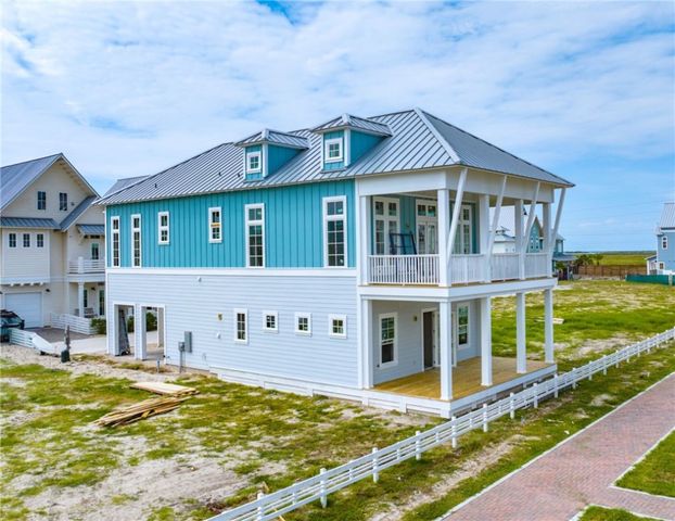 145 Barefoot, Port Aransas, TX 78373