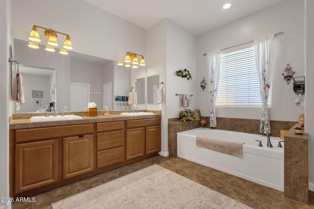 5754 W GAMBIT Trail, Phoenix, AZ 85083