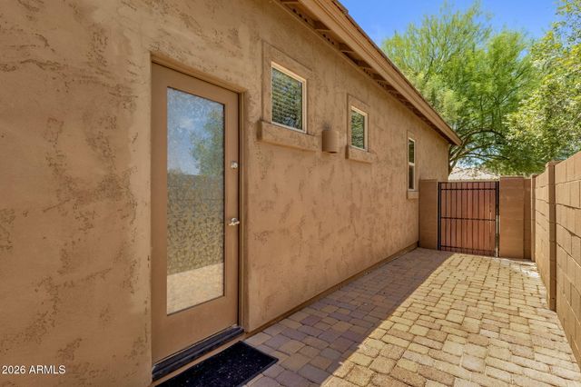 5754 W GAMBIT Trail, Phoenix, AZ 85083