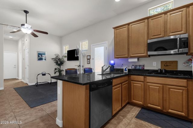 5754 W GAMBIT Trail, Phoenix, AZ 85083