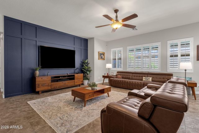 5754 W GAMBIT Trail, Phoenix, AZ 85083