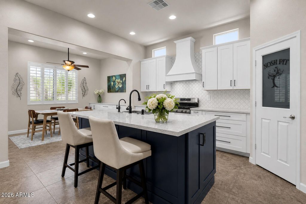 5754 W GAMBIT Trail, Phoenix, AZ 85083