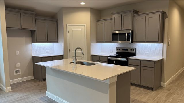 1768 RIVER BEND Road, Burleson, TX 76028