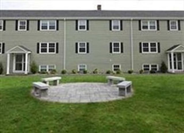 12 Tremont Street 6, Kingston, MA 02364