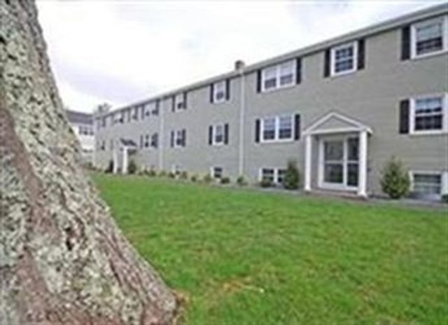 12 Tremont Street 6, Kingston, MA 02364