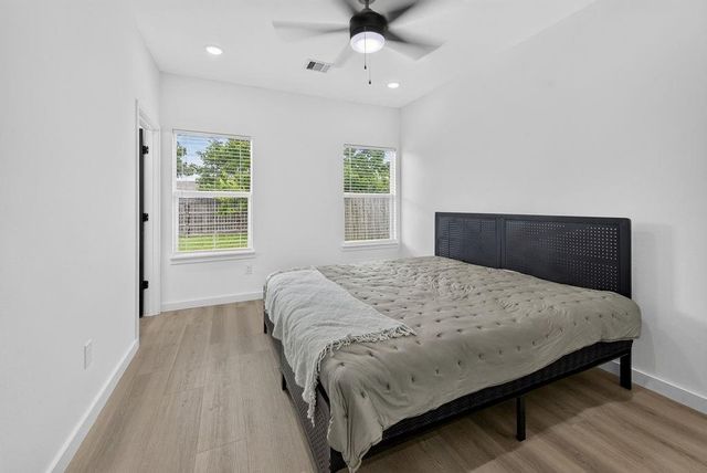 715 Rosedale Street, La Marque, TX 77568