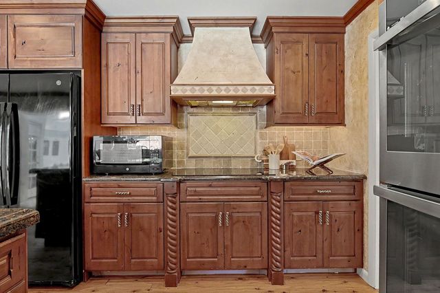 271 N Rutland Rd, Wichita, KS 67206