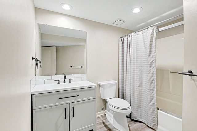 271 N Rutland Rd, Wichita, KS 67206